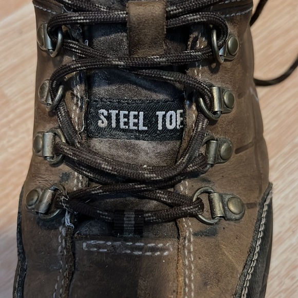 Caterpillar Threshold Waterproof Steel toe work boot - Picture 3 of 5